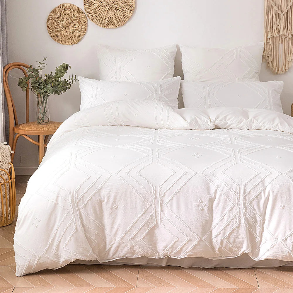 Summer White Pinch Pleat Duvet Cover Set - Luxury Bedding for Queen King Size