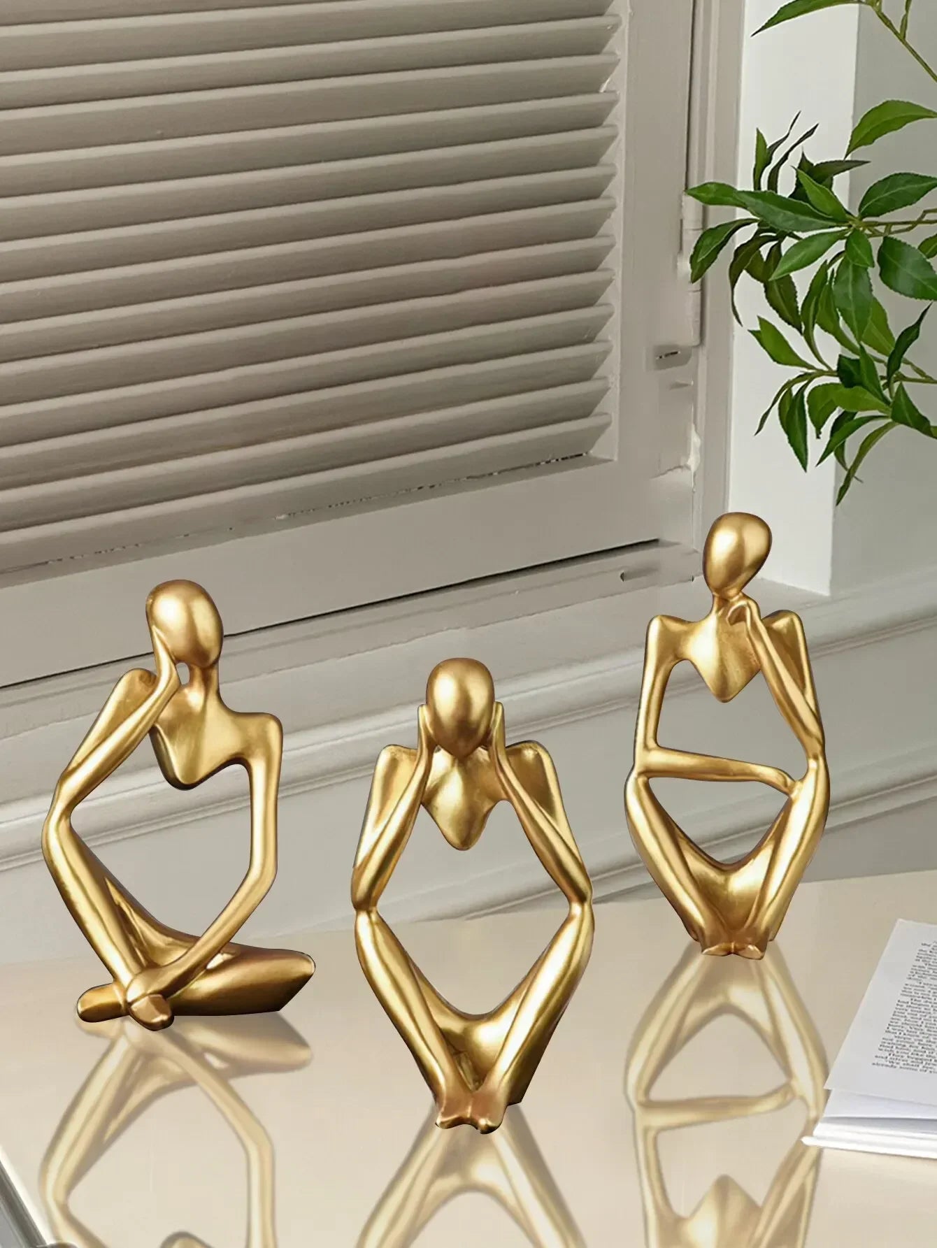 Nordic Light Luxury Abstract Figure Home Decoration – Elegant Resin Desktop Ornament