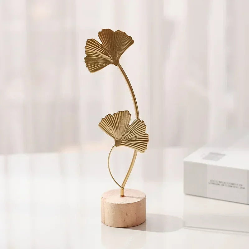 Nordic Ginkgo Leaf Iron Art – Luxury Metal Decoration for Living Room and Wine Cabinet