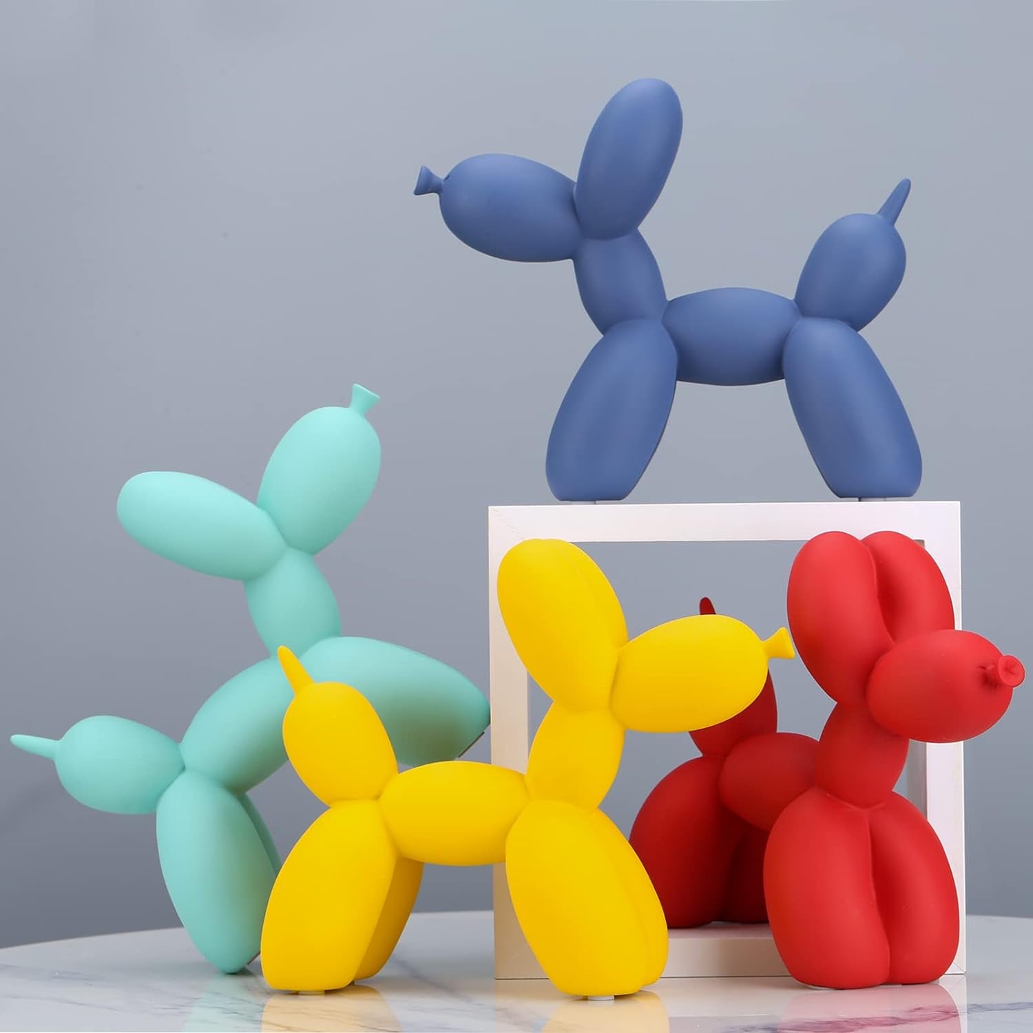 Creative Balloon Dog Sculpture Modern Airbnb Decoration Animal Art Resin Decors (Black)